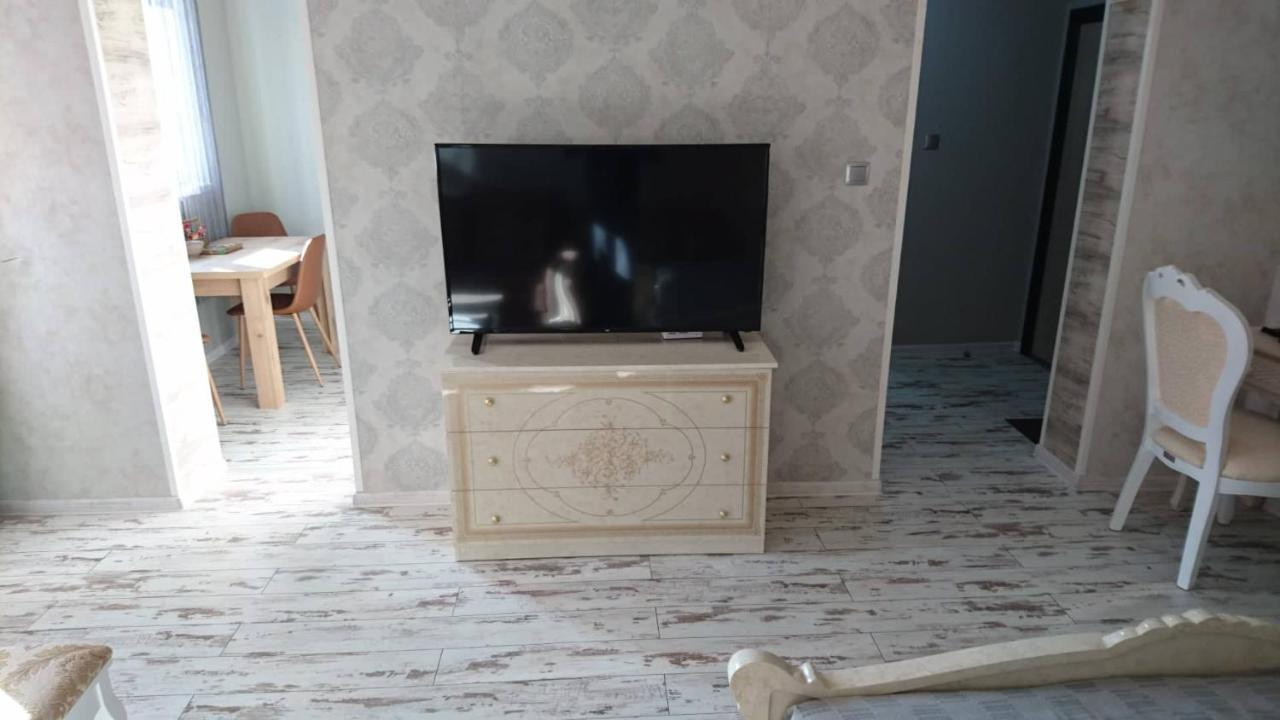 Апартамент Барок Lovetch Extérieur photo